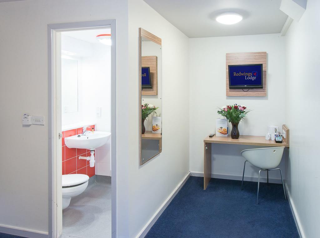 Redwings Lodge Wolverhampton Central Szoba fotó